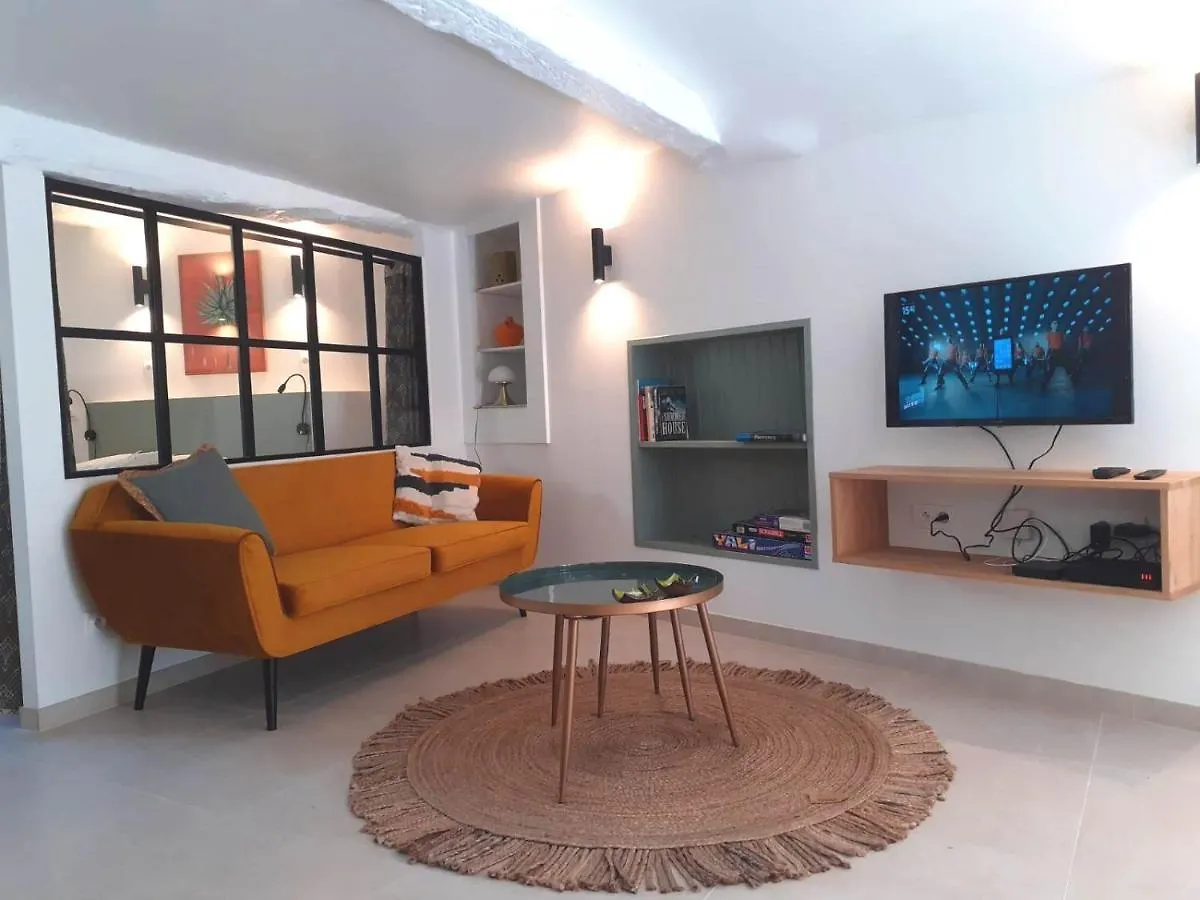 Apartement Victor Tourtour 0*,  Francie